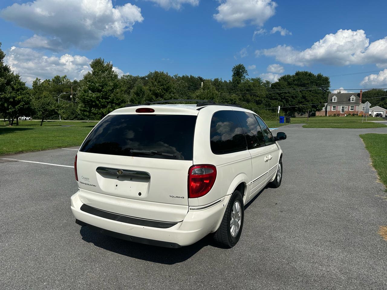 chrysler town & country 2005 2C4GP54L35R583866 image chrysler town & country 2005 2C4GP54L35R583866 image